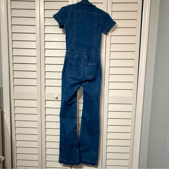 Fashion Nova Denim Jumpsuit XS Zip Front Short Sleeve One Piece - Picture 2 of 9